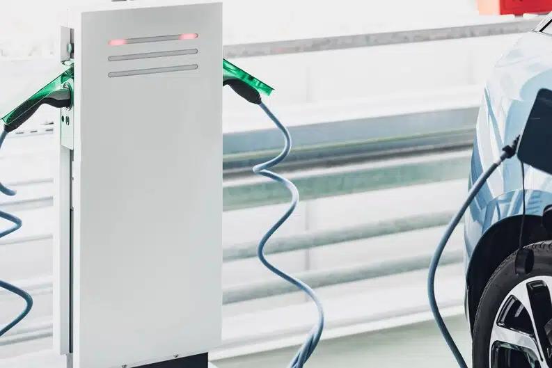 Berapa Lama Charge Mobil Listrik