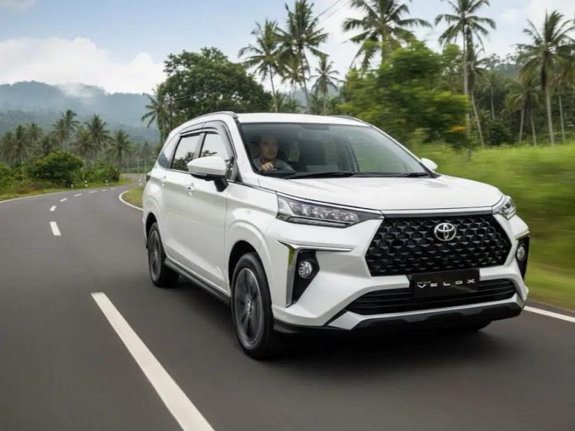 daftar harga mobil listrik hev toyota 2026