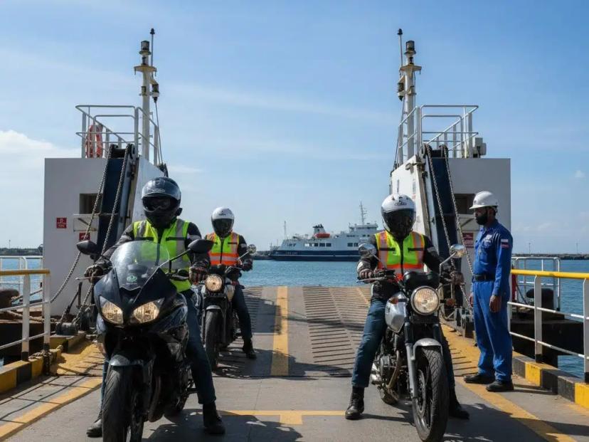 Panduan Aman Motoran Naik Kapal Feri: Tips Sepeda Motor Masuk Ferry di Pelabuhan