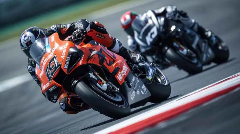 berapa hadiah juara 1 motogp​
