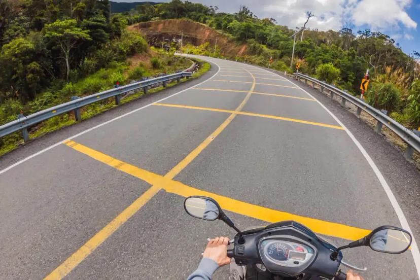 cara mengerem motor matic yang benar