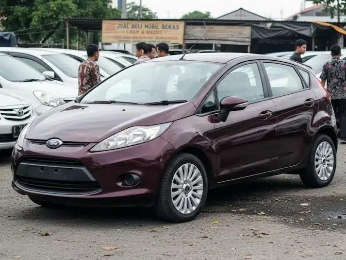 mobil ford fiesta
