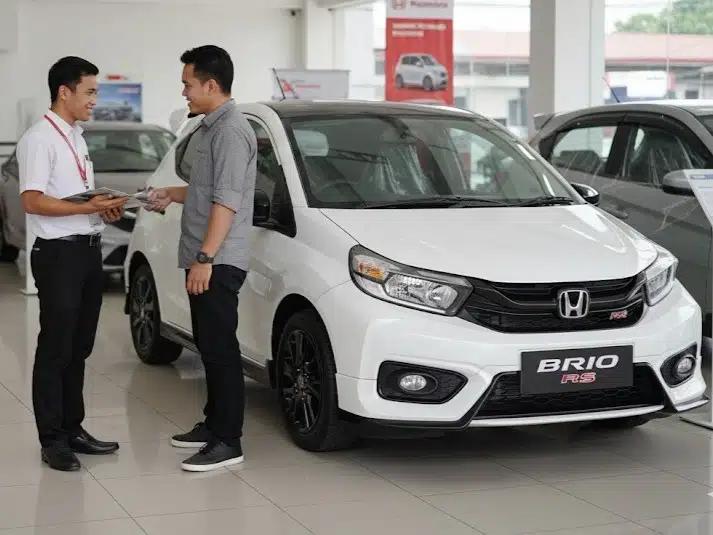 kredit mobil brio​