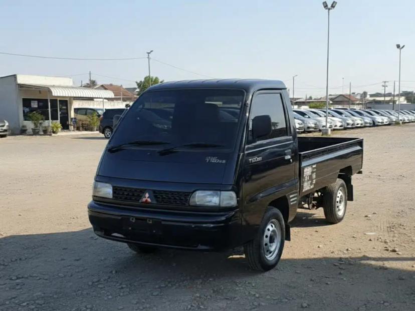 mobil pick up bekas harga 20 jutaan​