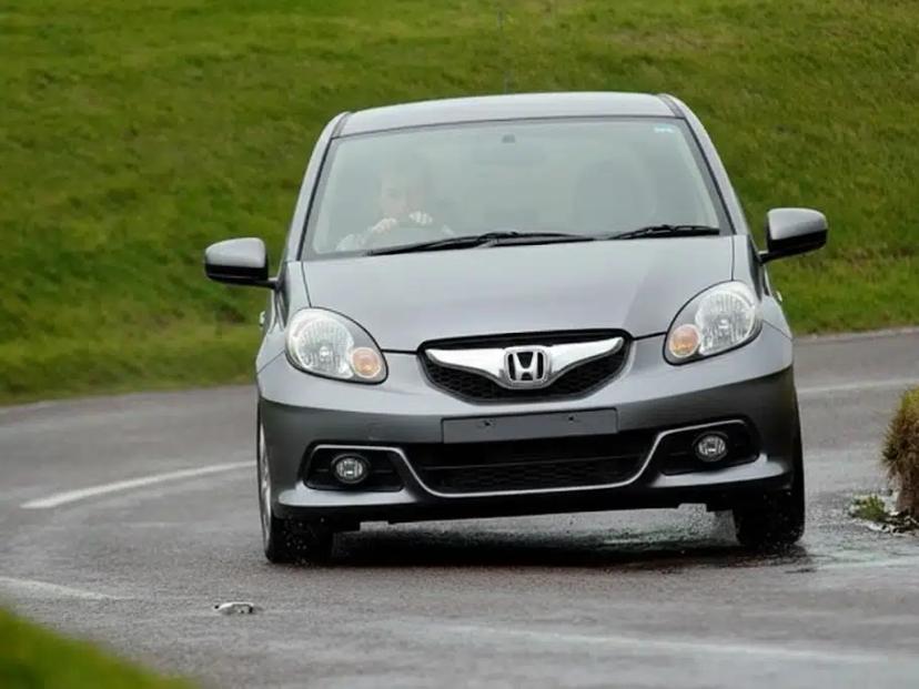 penyebab mobil limbung