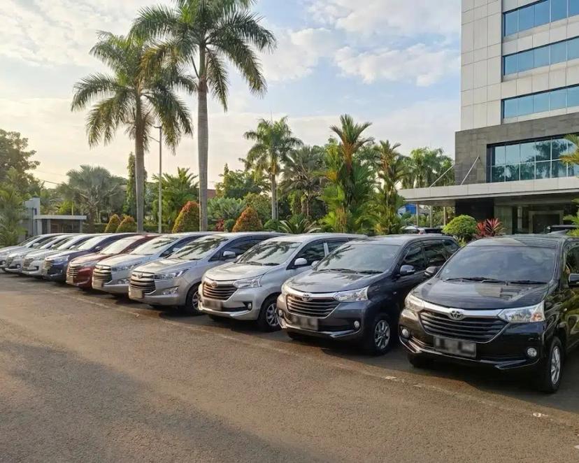 rental mobil serang​