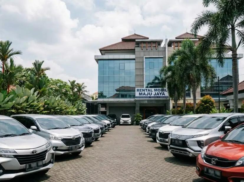 rental mobil surabaya