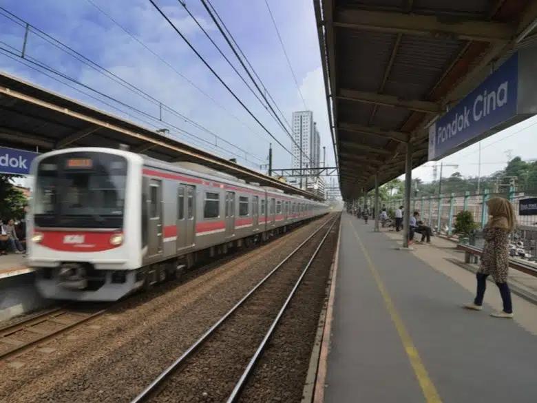 stasiun pondok cina​